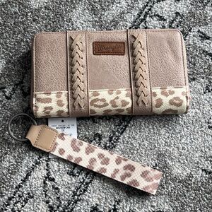 Wrangler Tan and Cream Leopard Print Wallet